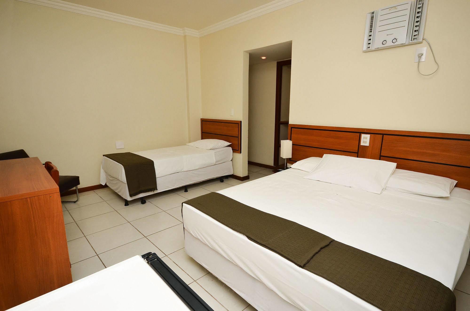 Hotel Balneário Cabo Frio Kültér fotó